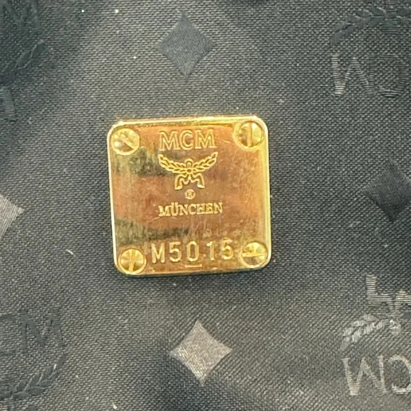 MCM BUCKET BAG LEATHER MEDIUM - Picture 3 of 14